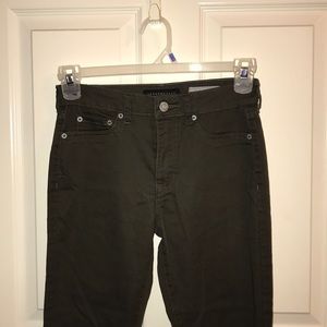 OLIVE GREEN JEGGINGS